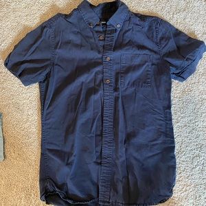 Men’s short sleeve button down size XS